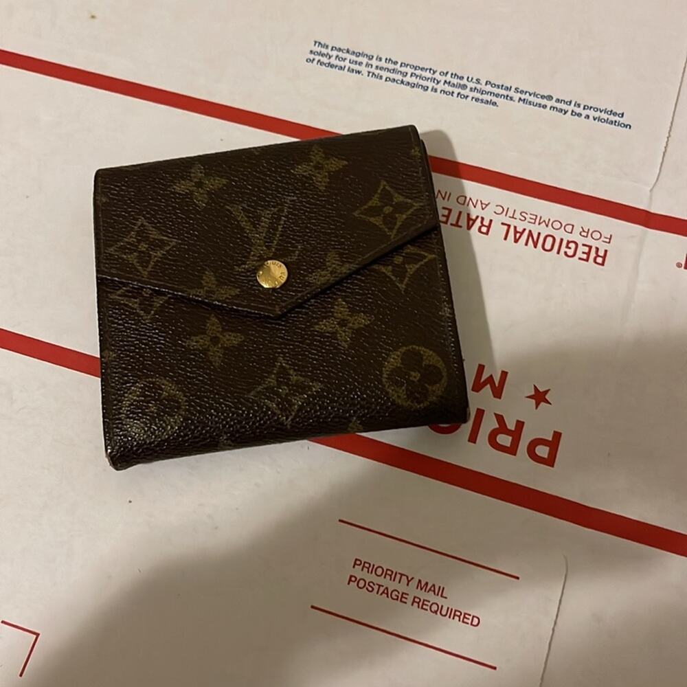Louis Vuitton Authentic Monogram Compact Bi-fold Wallet Brown - Picture 10 of 11